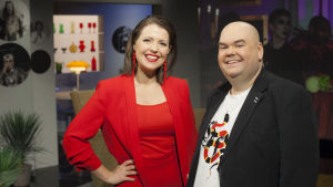 De Eurovisas Eva Frantz och Johan Lindroos. Eva Frantz och Johan Lindroos leder De Eurovisa 2018.