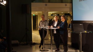 Linda Fagerudd, Anna-Maja Henriksson och Pia-Maria Sjöström talade om droger och psykiskt välmående. Linda Fagerudd, Anna-Maja Henriksson och Pia-Maria Sjöström talade om droger och psykiskt välmående .
