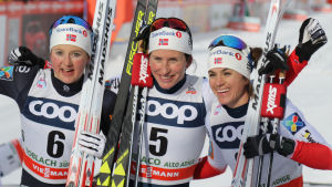 Ingvild Flugstad Östberg, Marit Björgen, Heidi Weng.