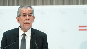 Österrikets presidentkandidat Alexander van der Bellen. Österrikets presidentkandidat Alexander van der Bellen.