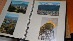 Foton från Grenoble i ett fotoalbum, bland annat med den olympiska elden från de olympiska vinterspelen 1968.