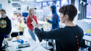 Lärare har inte heller möjligheten att jobba på distans Yhdeksännen luokan oppilaita englannin kielen opetuksen tunnilla, opettajana lehtori Katariina Pekuri, Riihikallion koulu, Tuusula, 15.1.2019.