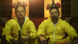 Jesse Pinkman och Walter White är seriens dynamiska duo. Jesse Pinkman och Walter White i gula overaller