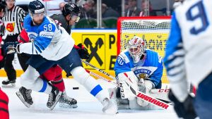 Kevin Lankinen i farten. Kevin Lankinen i farten mot Kanada.