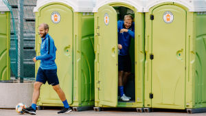 Landslagsspelarna har roligt i varandras sällskap. Teemu Pukki, Helsinki, 02.09.2019