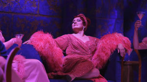 Lilli Paasikivi som Amneris i Verdis opera Aida, på Nationaloperan år 2010. Lilli Paasikivio på scen.