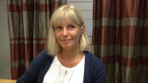 Bettina Brantberg är bekymrad över hur lärarna orkar. Bettina Brantberg är lektor för det sociala området vid Arcada