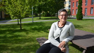 Dana Björkström-Jung. Dana Björkström-Jung jobbar på yrkeshögskolan Novia i Ekenäs.