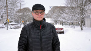 Patrick Ragnäs (SFP) vill inte sia om vilka kommuner som går med i den nya samkommunen. Arkivbild. Porträtt av Patrick Ragnäs.
