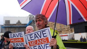 Probrexit-aktivister utanför parlamentet i London 21.10.2019 Probrexit-aktivister utanför parlamentet i London 21.10.2019