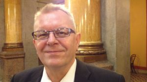 Jukka Salminen fick i fjol mest i bonus av biträdande stadsdirektörerna i Vanda. Jukka Salminen, biträdande stadsdirketör i Vanda.