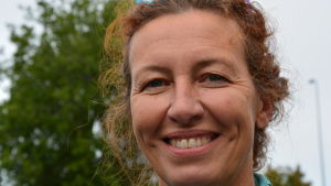 Aya Lundsten har blivit tvungen att uppmana nya hundägare att se upp i naturen för förgiftade köttbitar. Aya Lundsten.