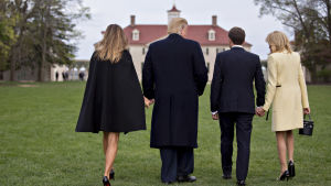 Presidentparen besökte Mount Vernon, George Washingtons hem i Virginia. Mount Vernon anses vara den plats där Washington knöt de första goda kontakterna till Frankrike under amerikanska revolutionen. USA:s och Frankrikes första par besöker George Washingtons hem Mount Vernon.