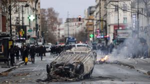 Det hela började som en protest mot skattehöjningar på bensin och diesel. Studentdemonstration i Paris 3.12.2018.