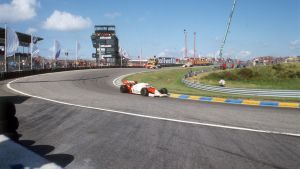 Den senaste F1-tävlingen på Zandvoort var 1985. En McLaren kör på Zandvoort 1985