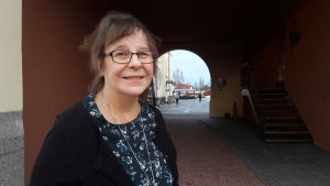 Irene Finnholm. Psykoterapeut Ireeni Finnholm, ledare för beroendevården på beroendevårdskliniken i Jakobstad.