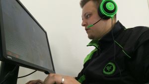 Joona "natu" Leppänen pelaa CS:GO:a