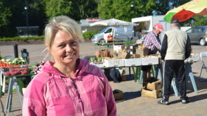Ilse Klockars är marknadsföringssekreterare på turistbyrån i Hangö. Ilse Klockars som är marknadsföringschef i Hangö säger att torget är viktigt.