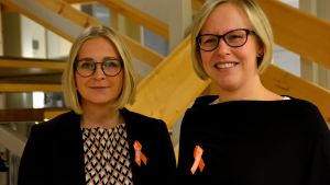 Anita Westerholm och Hanna Surakka från Zontaföreningen i Raseborg. två kvinnor