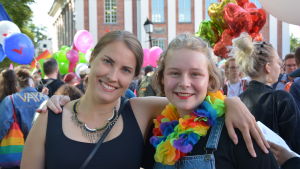 Sonje Rosenqvist och Ingrid Möller. Sonja Rosenqvist och Ingrid Möller på Åbo Pride 2019.