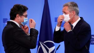 Ukrainas utrikesminister Dmytro Kuleba och Natos generalsekrterare Jens Stoltenberg Ukrainas utrikesminister och Natos generalsekreterare