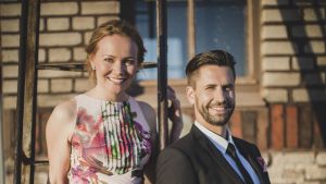 Marja Hintikka ja Ilkka Villi juontavat SuomiLOVE:n toisen kauden. Marja Hintikka ja Ilkka Villi ovat SuomiLOVEn juontajakaksikko.