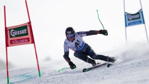 Storslalomexperten Torsti inleder och avslutar sitt VM fredagen den 17 februari. Samu Torsti åker storslalom, Sölden, hösten 2015.