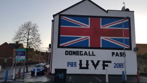 En UVF-väggmålning i södra Belfast, föreställer den brittiska flaggan.