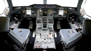En aspekt är att flygbränslet borde bskattas. Förarkabinen i en Airbus A380.