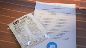 Invånarna får även en minneslista, med direktiv på hur man ska använda munskyddet rätt. Munskydd och användningsdirektiv för munskydd.