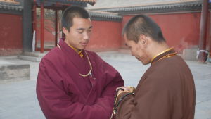 Största delen av mongolerna är fromma buddhister. Deras möjligheter att utöva sin religion har begränsats. Mongoliska buddhister