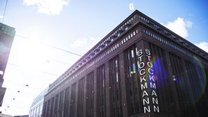 Stockmann har varuhus i Helsingfors, Esbo, Vanda, Åbo och Tammerfors. Stockmann i Helsingfors