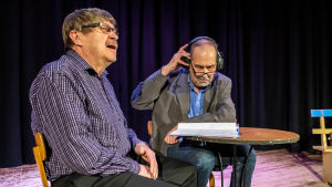 Naturväktarna lyssnar på grodor, Tor Schröder och Tage Fredriksson. Naturväktarna i farten på scenen,