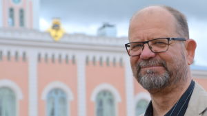 Sten Frondén gläds över nya arbetsplatser i Strömfors. Utvecklingsdirektör Sten Frondén.