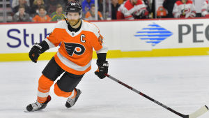 Claude Giroux har gjort succé som center. Claude Giroux har gjort succé som center.
