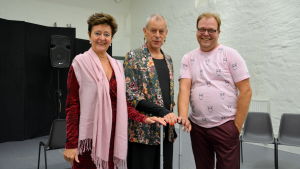 Johanna Ringbom, Johan Simberg och Benjamin Laustiola. Johanna Ringbom, Johan Simberg och Benjamin Laustiola.