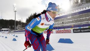 Pärmäkoski vill fortsätta på medaljspåret. Krista Pärmäkoski tränar på Lahtis skidstadion, VM 2017.