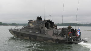 Marinens JEHU-stridsbåt vid Sandhamn, Helsingfors, maj 2017.
