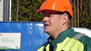 Fortum Horse Power biträdande chef Anssi Paalanen har svårt att förstå varför den nya lagen omfattar endast enheter under 50 megawatt. Anssi Paalanen, biträdande direktör för Fortum Horse Power