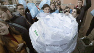 Flashmob mot myndigheternas blockeringsförsök. Flashmob mot myndigheternas försök att begränsa Telegrams verksamhet.