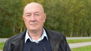 Sven Holmberg, SFP, tycker att förslaget till en stranddetaljplan avviker för mycket från generalplanen, som dikterar hur mycket som får byggas i skärgården. Sven Holmberg.