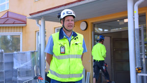 Projektingenjör Tony Lökfors vid Eklöfska skolan i Tolkis sommaren 2019. En man.
