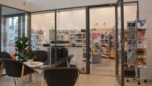Många Vårbergabor tycker att det nya biblioteket är för litet. Nya Vårberga bibliotek