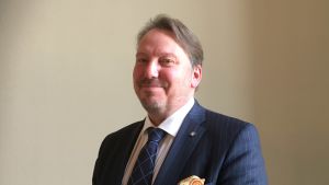 Mats Nylund, ordförande för Svenska lantbruksproducenternas centralförbund SLC Bild på riksdagsledamot Mats Nylund (SFP) i rikssalen.