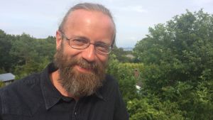 Upprepade hjärnskakningar kan leda till demenssjukdomar, menar Zetterberg. Henrik Zetterberg, professor i neurokemi.