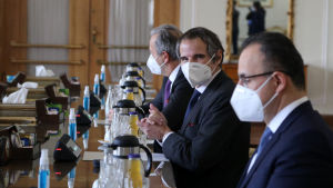 IAEA-chefen Rafael Grossi träffade Zarif idag för att diskutera vilka möjligheter FN i fortsättningen kommer att ha för att inspektera Irans kärnkraftsanläggningar. IAEA-chefen Rafael Grossi