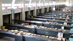 DHL:s logistikcentral i Tyskland Bild från en logistikcentral i Rheinberg i Tyskland