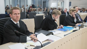 Fredrik Sejersted, Norska statens försvarsadvokat i fallet. Fredrik Sejersted, norges regeringsadvokat.