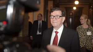 Presidentkandidat Paavo Väyrynen. Paavo Väyrynen fotograferad under presidentvalet 2018.