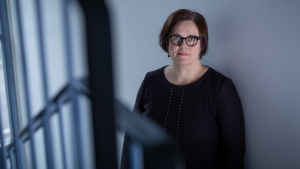 Anna Cantell-Forsbom, chef vid Social- och hälsovårdsministeriets enhet för barn och unga, vill se representanter från alla inblandade myndigheter kring samma bord. Vantaan kaupungin perhepalvelujen johtaja Anna Cantell-Forsbom, Vantaa, 26.10.2018.